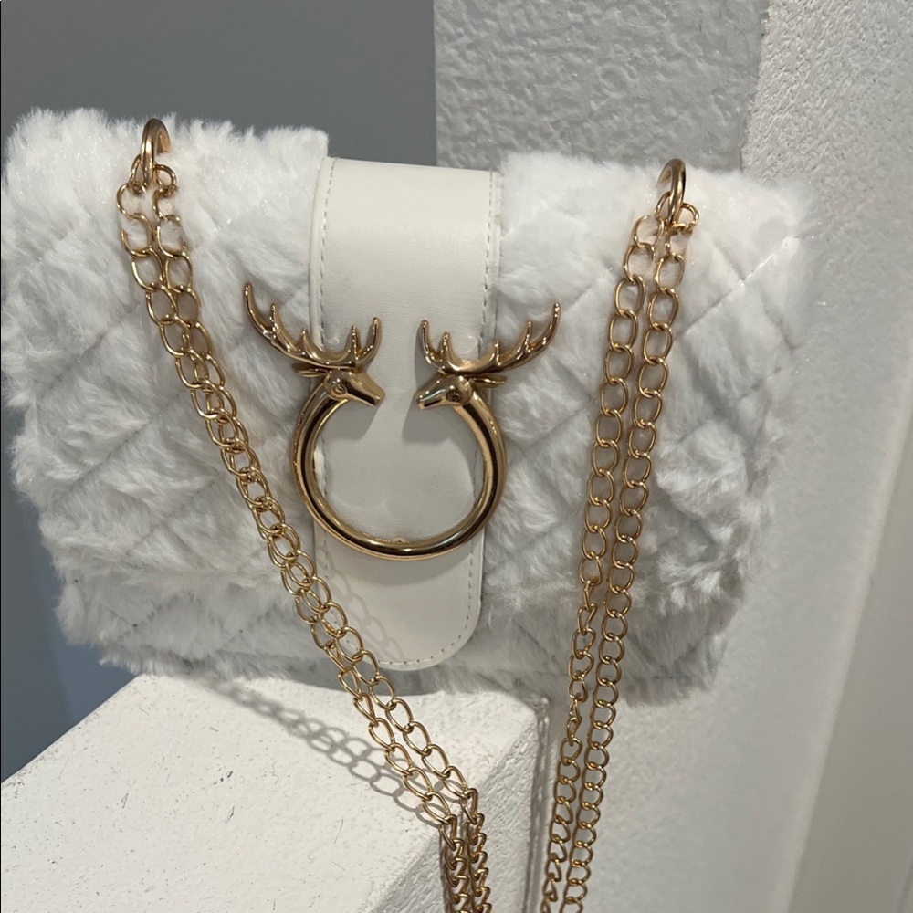Super cute White and Gold Chain Women Bag
